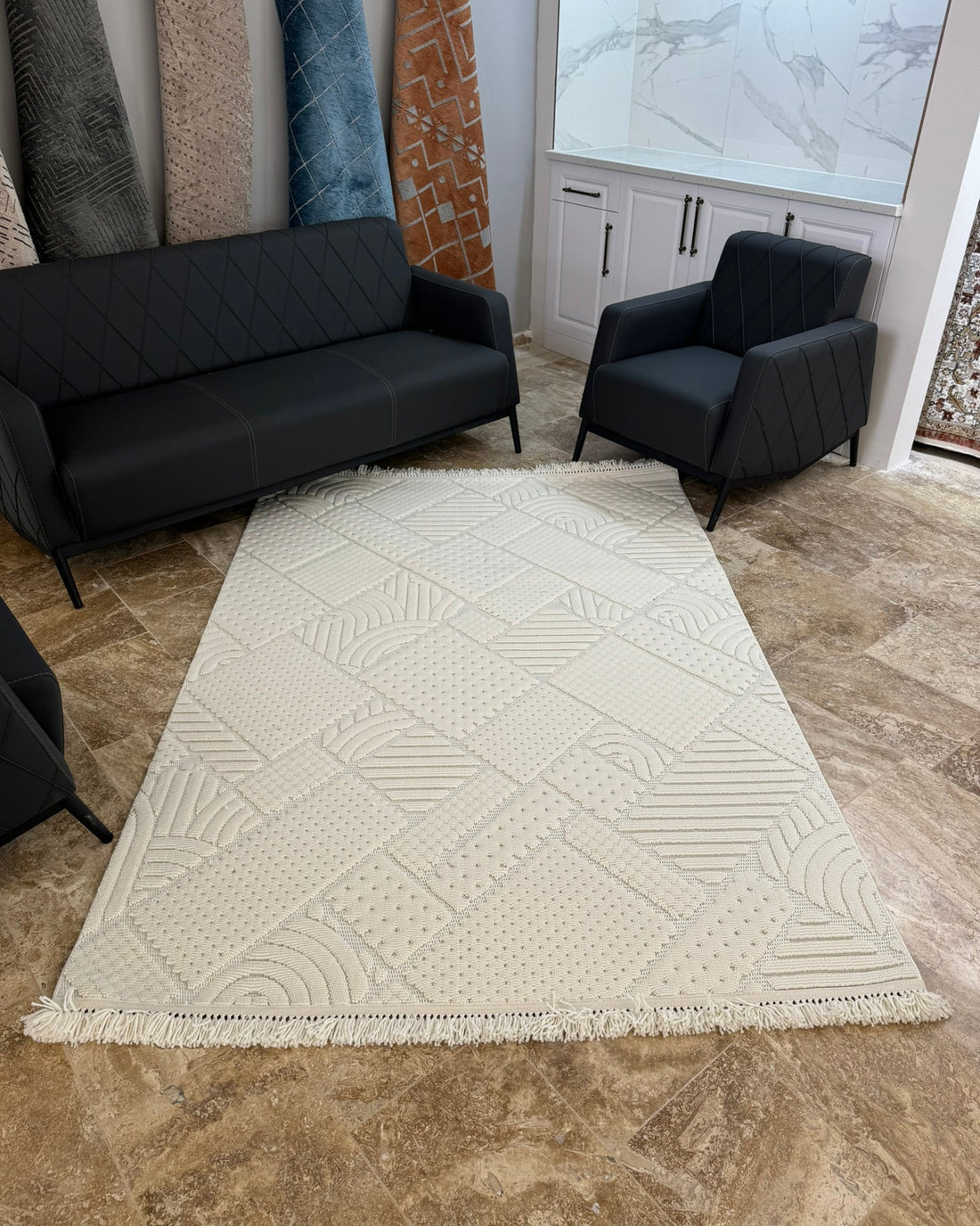Buklem Desenli Makine Halısı Krem