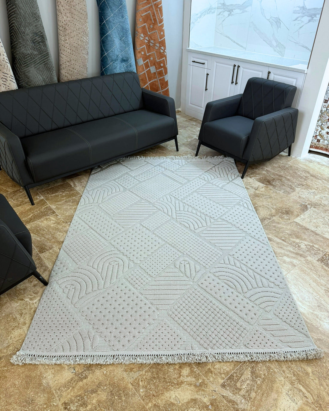 Buklem Desenli Makine Halısı Gri