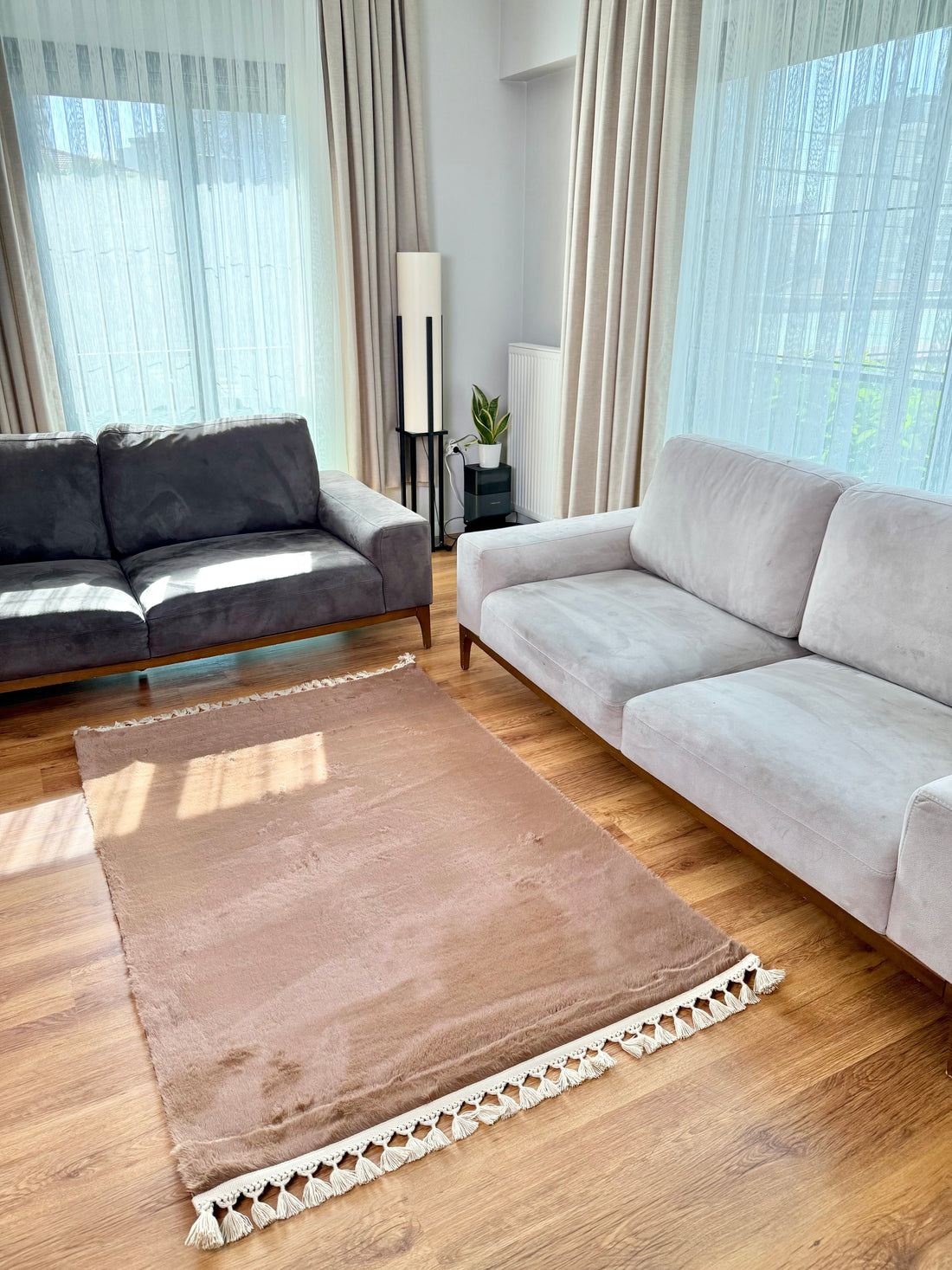 Tavşan Peluş Halı Kahverengi