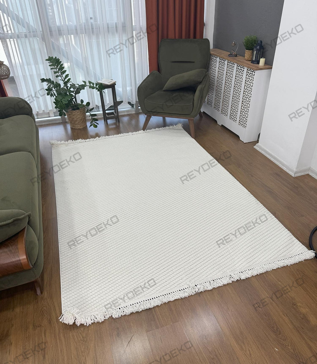 Trend Sade Desen Makine Halısı Krem