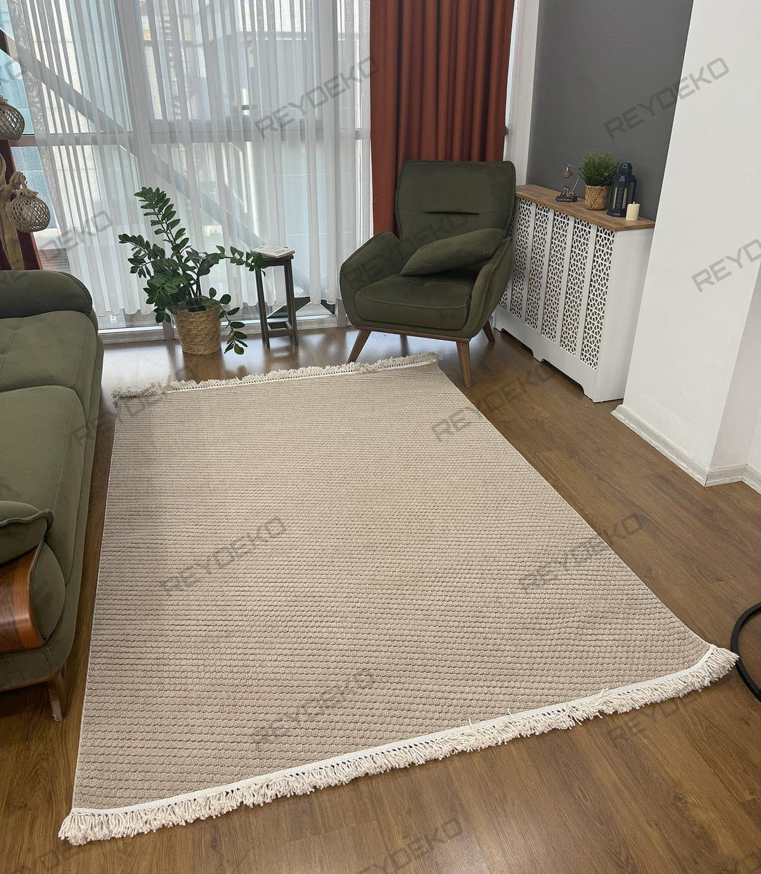 Trend Sade Desen Makine Halısı Vizon
